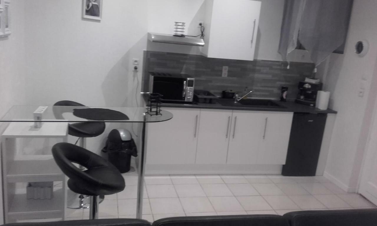 Chez Zazouilles Apartment По Екстериор снимка