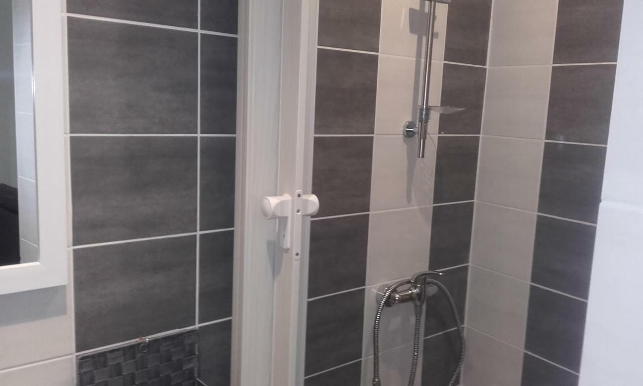 Chez Zazouilles Apartment По Екстериор снимка